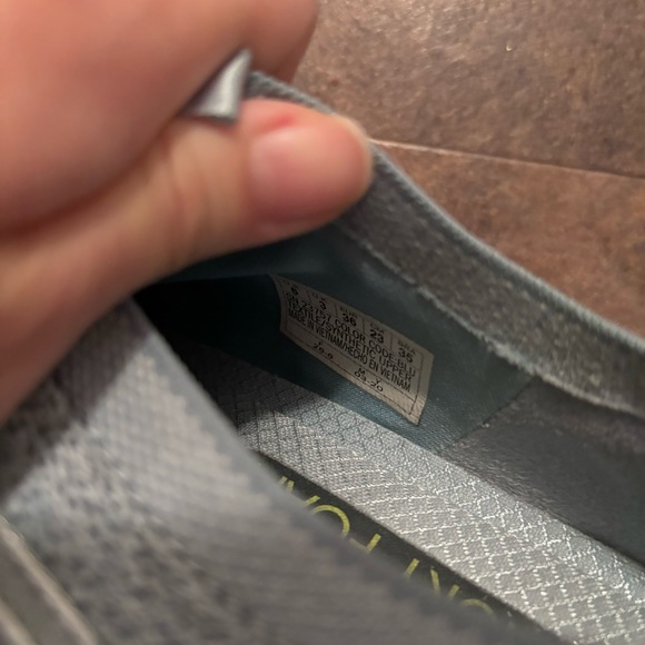 sketchers gym shoes - Picture 4 of 4